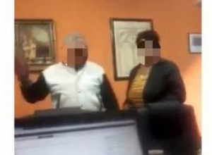 (VIDEO)"GLASAĆEMO DPS KAD NEĆEMO ‘LJEBA JES": Ovako čovek iz kancelarije uz podsmeh ispraća "dijasporu" koja je došla da uzme pare za glas DPS-u