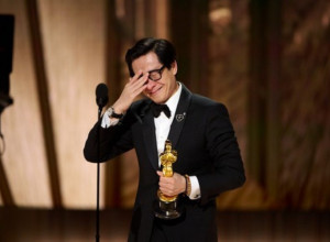 U Dolbi teatru je sinoć odzvanjalo "Mama, dobio sam OSKARA": Zbog izbegličkog kampa i MUČNOG života odustao je od glume, a sinoć je JECAO od sreće