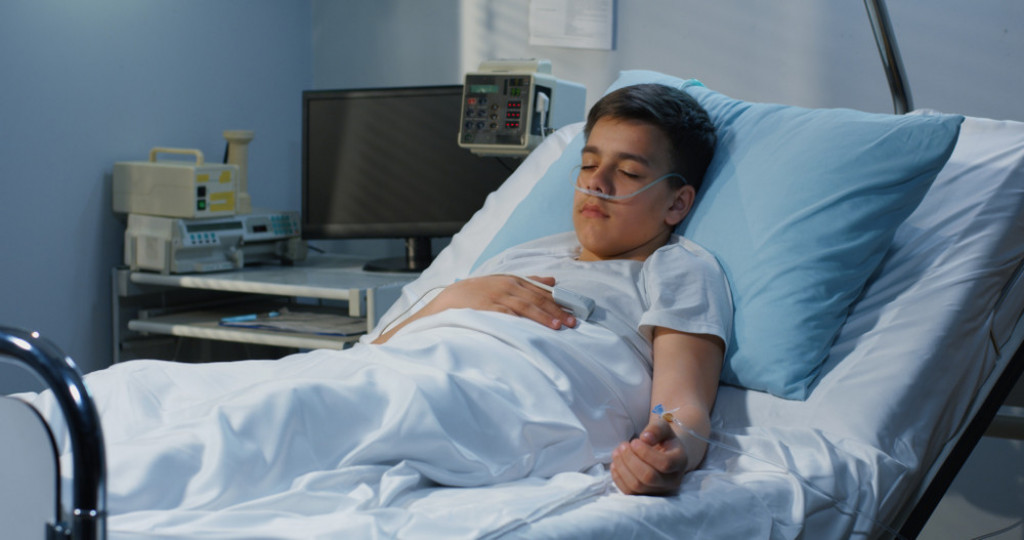 Dečak (16) doživeo SRČANI udar: Posle ČETIRI dana roditelji su doneli HRABRU i TEŠKU odluku
