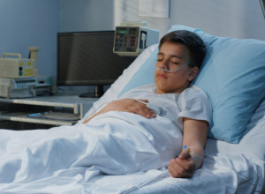 Dečak (16) doživeo SRČANI udar: Posle ČETIRI dana roditelji su doneli HRABRU i TEŠKU odluku