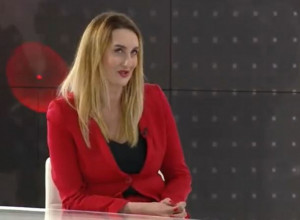 Direktorka Agencije za sprečavanje korupcije prodala stan po duplo većoj ceni, koristi BMW 24h…