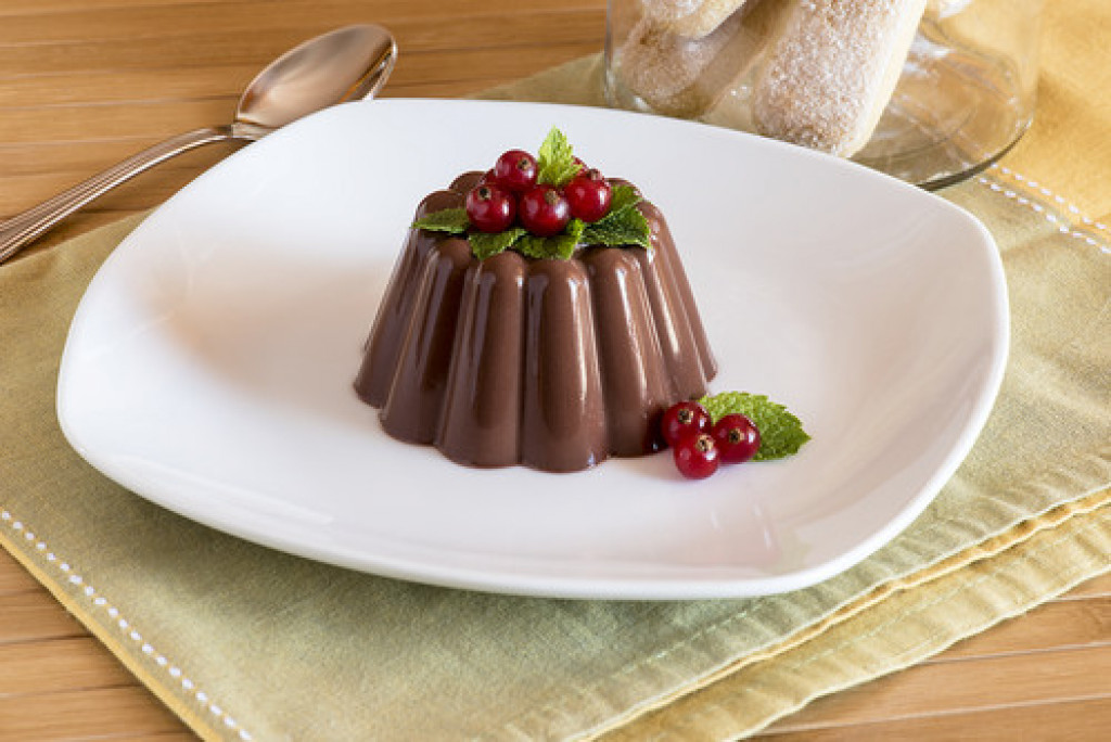 Gotov za 15 minuta: Čokoladni puding sa ovsenim mlekom je fantazija koju morate probati - verujte nam na reč!