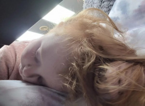 Nakon što je pojela omiljeni slatkiš, umalo nije UMRLA: Devojčica (3) i još ne može da se oporavi