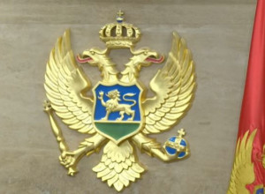 Uprkos Milovom ukazu o raspuštanju državnog parlamenta 16. marta, poslanici juče uveliko radili