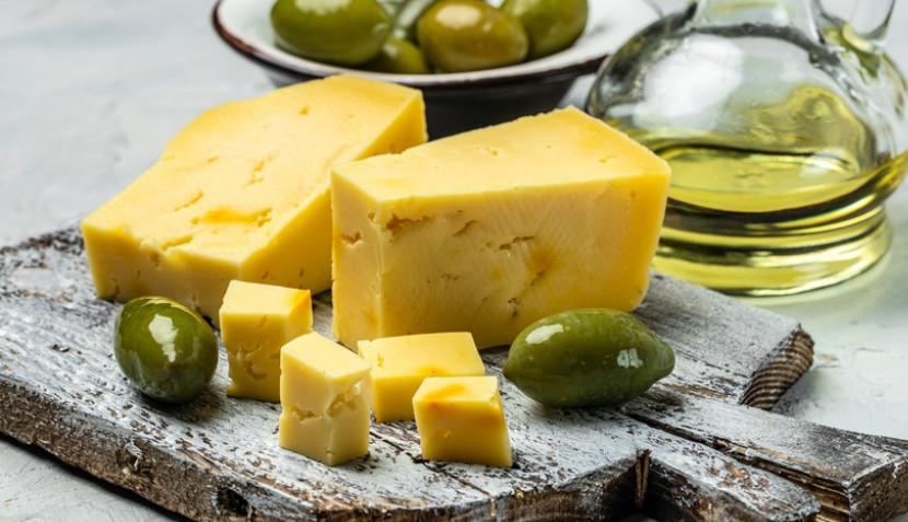 Lako seckanje sira: Ovaj proveren trik obožava 17 miliona ljudi, pogledajte kako je genijalan