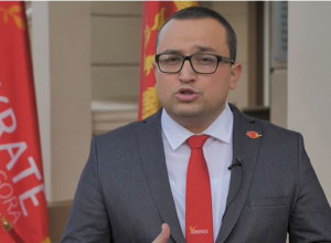 ALBIN ĆEMAN DIJASPORI: Dok su vam se ognjišta u CG gasila, Đukanovići su kupovali banke, jahte, hidroelektrane…