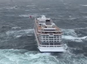 NEVREME POTOPILO BROD U HRVATSKOJ Oštećen i trajekt za prevot vozila