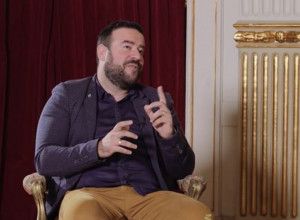 Nakon što je zabranio SRPSKE "CAJKE", gradonačelnik Pule snimljen kako uživa uz narodnjake (VIDEO)