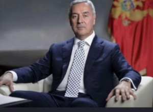 MILO ĐUKANOVIĆ PODNEO OSTAVKU!