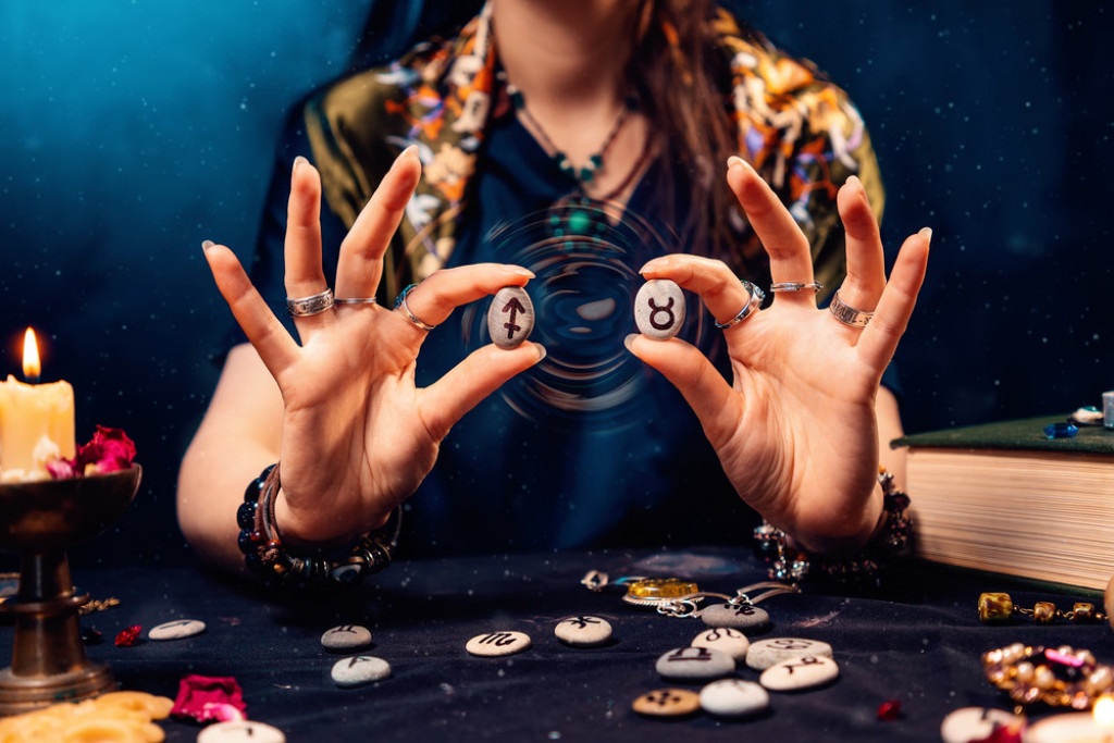 Ako ste rođeni u nekom od ova TRI znaka, spremite se za HAOTIČAN april: Astrolozi su ih UPOZORILI na NAJBURNIJI period do sada!