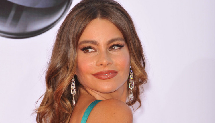 Kakvo telo! E ovako izgleda razvedena žena koja slavi slobodu, Sofija se skinula u kupaći i doslovno gori