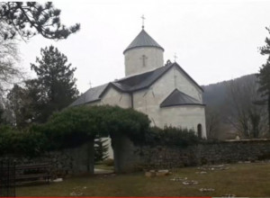 SKANDAL U CG! SKINULI ČAK I BAKAR SA KROVA SVETINJE: Iz crkve u Nikšiću ukradene 23 ikone i kadionica stara VEK I PO (FOTO/VIDEO)