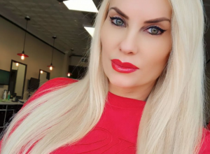 Prevršila svaku meru: Poznata Srpkinja zaprepastila javnost svojim metodama vaspitanja ćerke, PLJUŠTE KRITIKE!