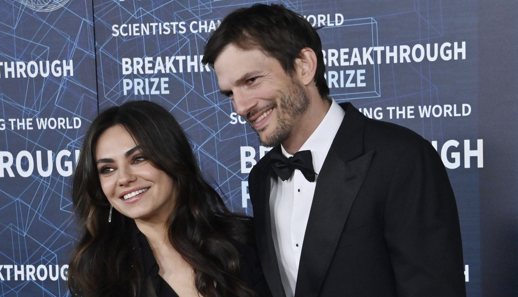 Svojim stajlingom oduševili sve prisutne: Mila Kunis i Ešton Kučer održali "modnu lekciju" najnovijim pojavljivanjem