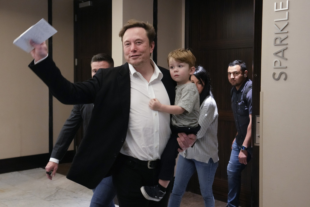Nakon što mu je PREMINULO prvo dete, Ilon Mask je počeo da koristi izum jedne SRPKINJE: Svako njegovo sledeće dete ga je posedovalo i preživelo