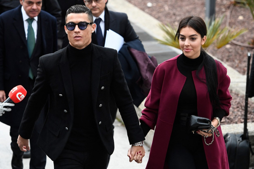 Otkrivena je TAJNA o vezi Georgine i Ronalda: Isplivao je DOKUMENT koji objašnjava šta su ONI u stvari!
