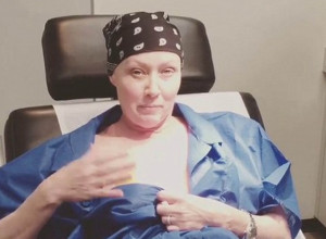 Dok ona sprema haljinu ZA SAHRANU, njen muž SVLAČI drugu ženu: Godinama boluje od RAKA, a sada se je donela VAŽNU odluku