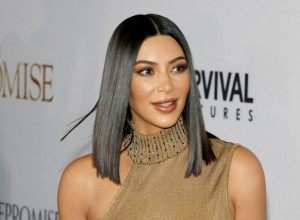 Nova transformacija Kim Kardašijan: Treća promena frizure u roku od mesec dana, iznenadila promenom