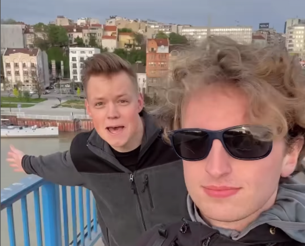 Šta se desi kad se sretnu Rus i Amerikanac u Beogradu? Napravili su feštu, zbog ovog NARODNJAKA orio se centar grada