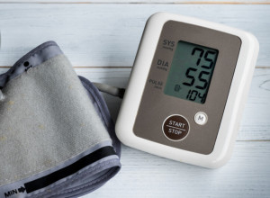 Kako podići krvni pritisak usled tropskih dana koji dolaze? 5 zlatnih saveta koji će vas spasiti problema