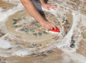 Napravite PRIRODNO sredstvo za pranje tepiha od DVA sastojka iz kuhinje