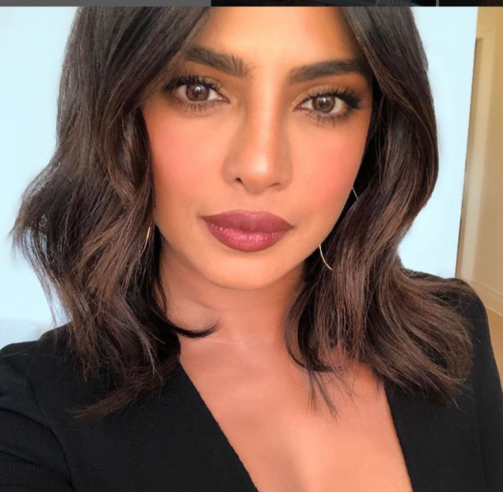 Ova nijansa smeđe će biti GORUĆI TREND na leto 2023: Ton koji se ističe ultra visokom sjajem!