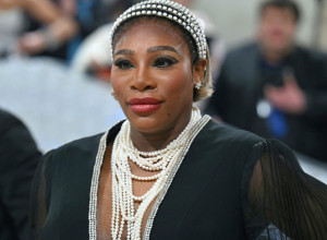 Serena Vilijams se na crvenom tepihu pojavila sa TRUDNIČKIM stomačićem: Ona je SIJALA, a njen suprug nije mogao da sakrije RADOST!