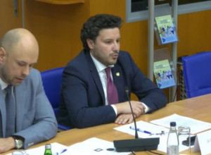 ABAZOVIĆ NA SASLUŠANJU O PODRŠCI TZV. "KOSOVU": "Članovi Vlade su prihvatili da ćemo voditi spoljnu politiku koja je konzistentna"(VIDEO)