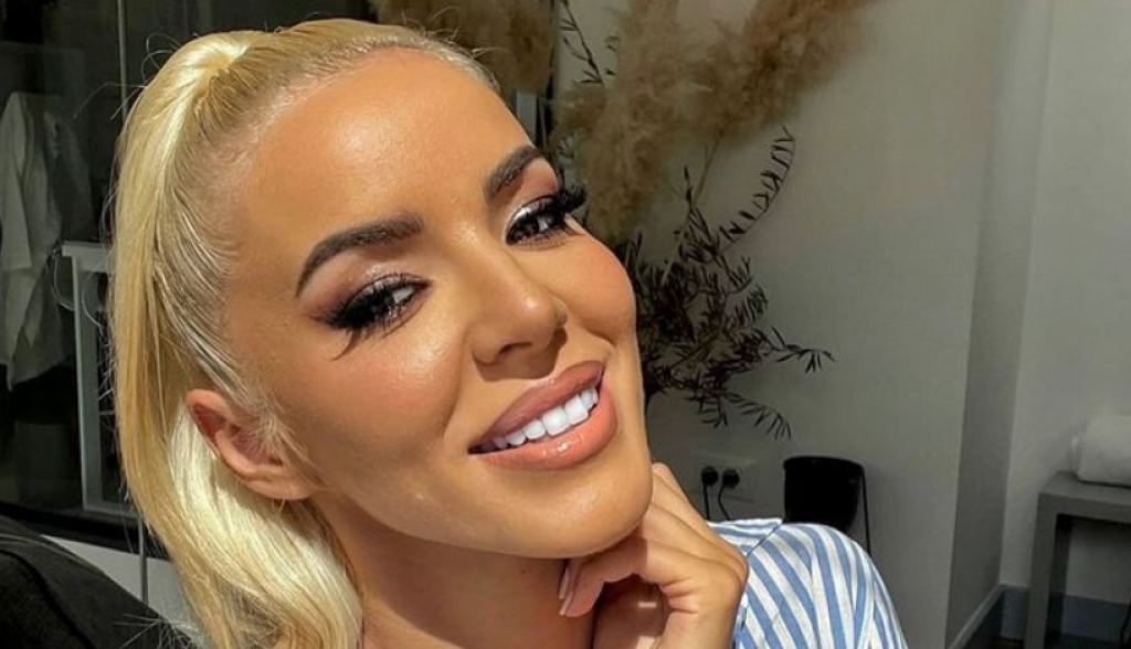 Jovana je bila u vezi sa poznatim pevačem, pa njegovom kolegi rodila ćerku: Bajka se završila, a sad uživa u novoj