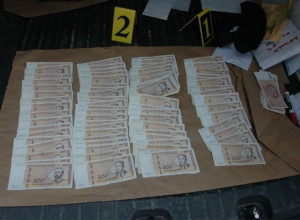 POLICIJSKA AKCIJA "PAKET" Zelenašu oduzete hiljade maraka i mobilni