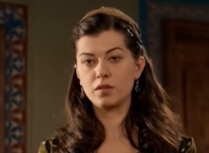 Malo ko zna da Nigar Kalfa tečno priča Srpski: Ona je JUGOSLOVENKA i druži se sa našom poznatom pevačicom