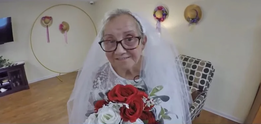 Neobično venčanje u staračkom domu: Baka (77) je odlučila da stane na LUDI KAMEN, ali je šok za koga se udala