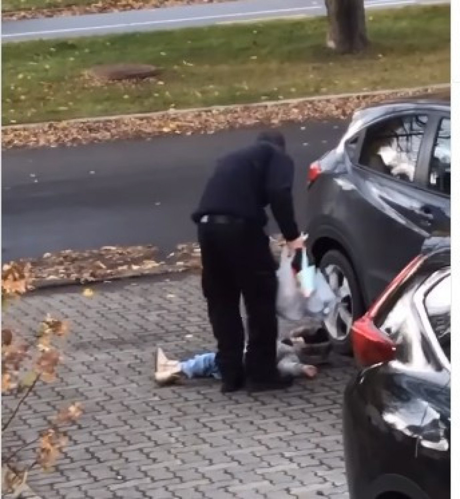 Ne mogu da verujem šta vidim, ovo je zlostavljanje: Dečak je pokazao bes, a otac ga poneo "kao vreću" i izazvao burne reakcije