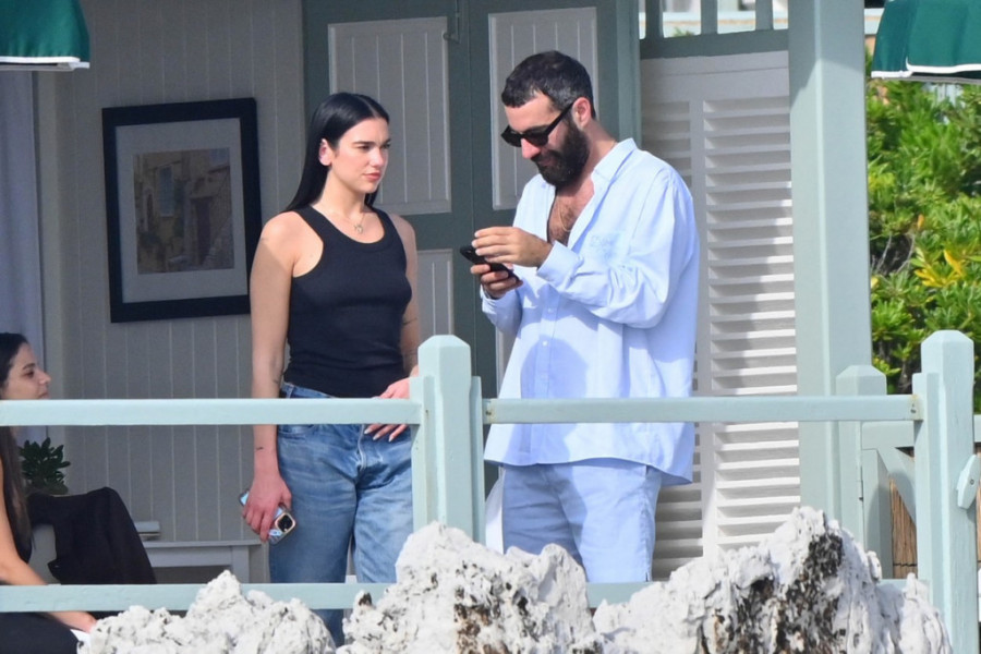 Pevačica Dua Lipa smuvala 14 godina STARIJEG frajera: Dok oni uživaju, njen BIVŠI javno umire od besa!