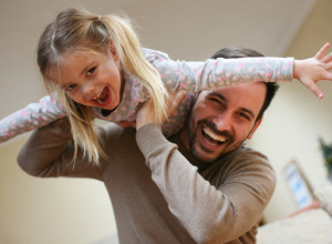 Tate-mate zodijaka: Ova 3 muškarca važe za najbolje očeve, posvećeni su i puni ljubavi