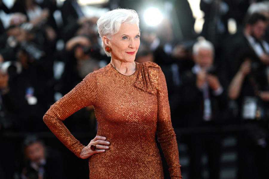 Majka Ilona Maska i u osmoj deceniji izgleda savršeno: Njena glamurozna haljina i vitka linija privlačili su poglede