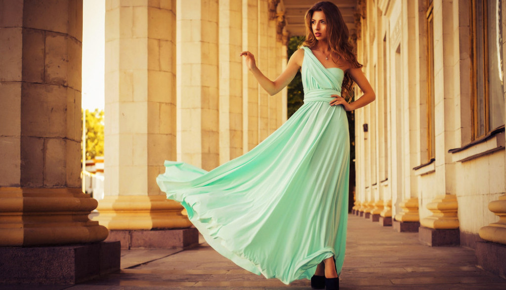 Modeli HALJINA koje ovog leta treba da imate u GARDEROBERU: Jednostavne i udobne, a nose ih žene koje diktiraju trendove