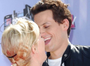 Užasan RAZVOD nekadašnjeg zlatnog para: Ćerka traži da se ocu zabrani prilaz, bivša želi osvetu