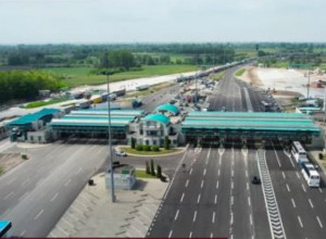 NESVAKIDAŠNJI POKUŠAJ ŠVERCA NA HORGOŠU: "Zaboravio" da prijavi džip vredan 169.000 evra (FOTO)