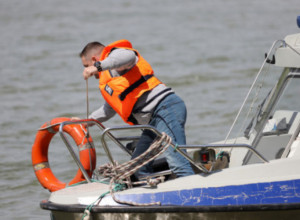 Tragedije na kupalištima se ponavljaju svakog leta, a zašto? Kardiolog otkriva kada nagli ulazak u hladnu vodu može da bude koban