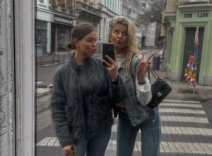 Ester je zanosna STJUARDESA: Otkriva najbolje TRIKOVE za putovanja, mnogi će vam ovog leta biti neophodni