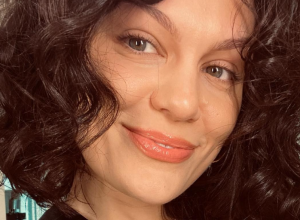 Džesi Džej otkrila sa kakvim izazovima se suočava deset dana posle porođaja:  "Moji organi su se pomerili, materica se i dalje smanjuje"