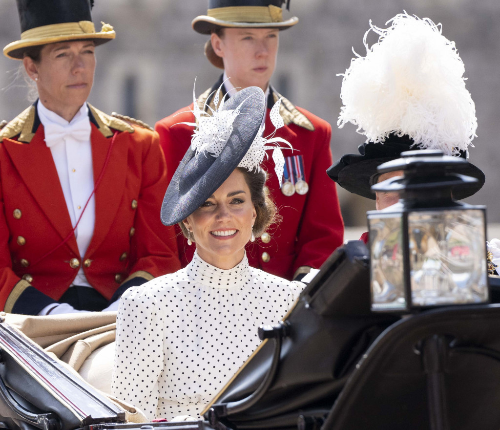 Kejt Midlton zablistala u haljini koju je nosila princeza Dajana: Ovaj kultni stajling nose žene sa stilom, zasenila je sve prisutne