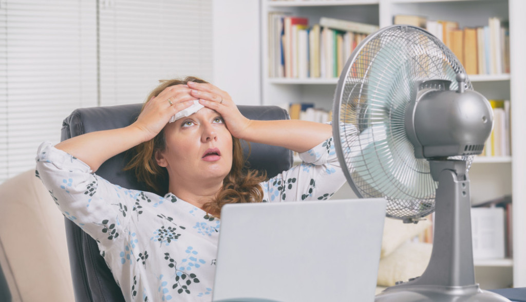 Tri jeftina načina kako da ventilator pretvorite u klimu: Jednostavni, a rashlađuju prostoriju odmah