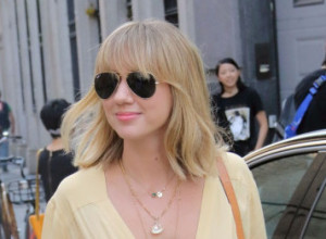 U Srbiji opšta pomama za ovom haljinom: Sakriva stomak, izdužuju figuru, a može da se nađe i za 3.000 dinara