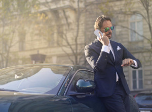 Platforma "Moj slatki tatica" je stecište pedofila: Predatori vrebaju maloletnice, kojima plaćaju za odnose, a među njima je i jedan istaknuti poslanik