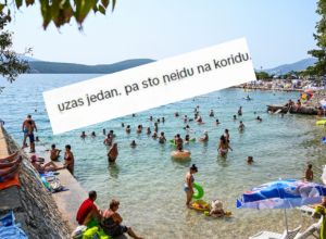 A curice skaču i žvakaće žvaću: Prizor s Jadrana podelio Srbe, jedni kažu bravo, drugi da im fali samo paradajz iz gepeka