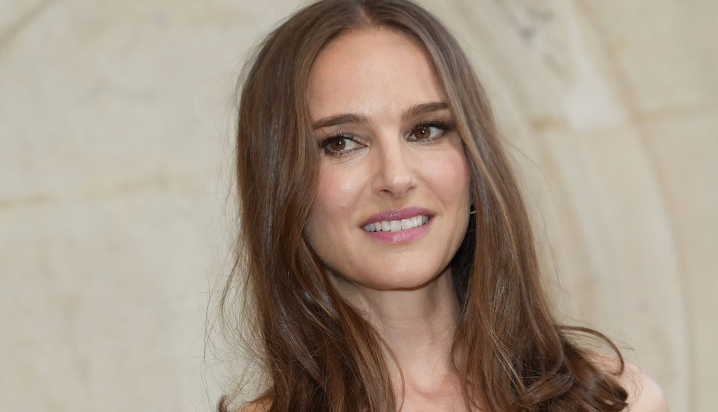 Natali Portman je boginja elegancije: Romantična bela haljina sa nežnim detaljima koju bi svaka žena poželela