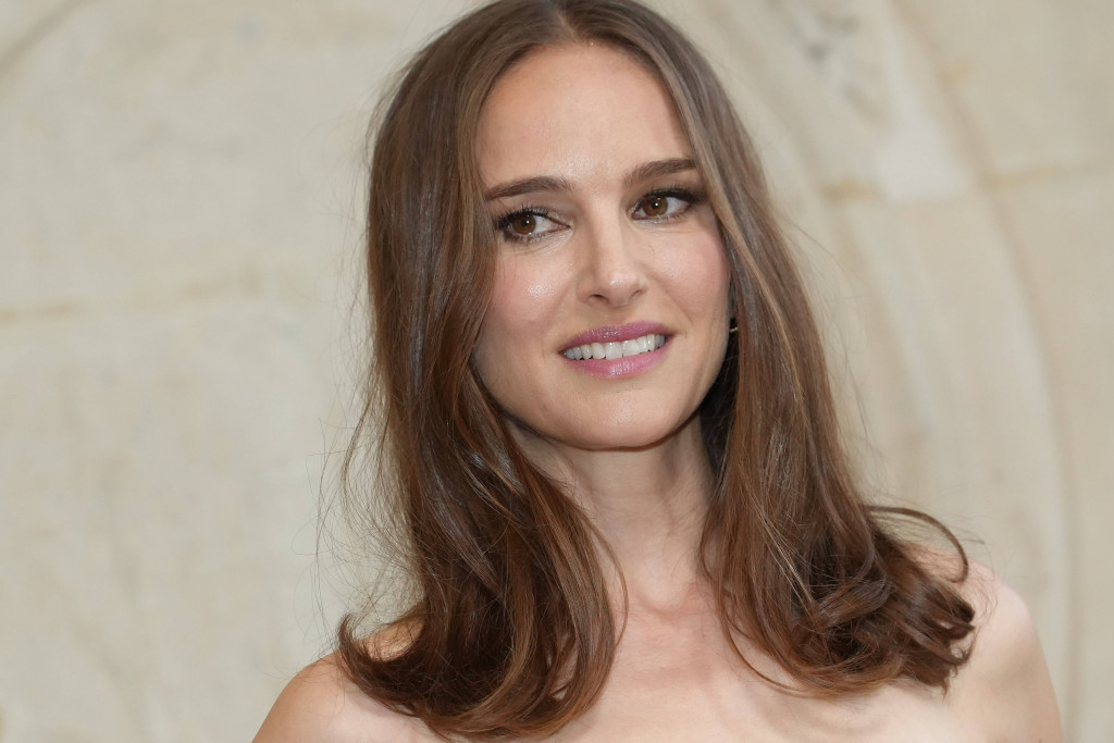 Natali Portman je boginja elegancije: Romantična bela haljina sa nežnim detaljima koju bi svaka žena poželela