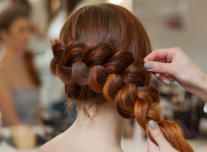 Letnja frizura koju žene obožavaju: Pravi se za samo 30 sekundi, influenserke poludele za ovim trendom